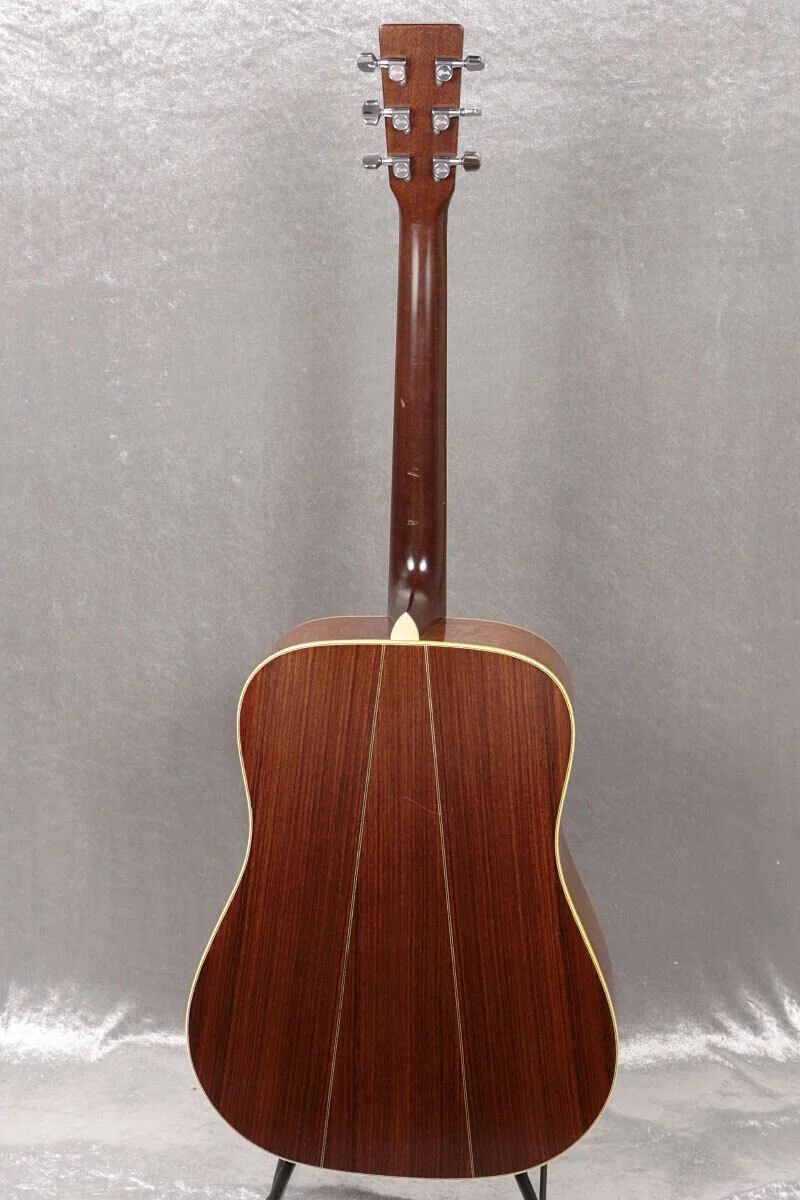 D-3532 — Martin Shenandoah Guitars
